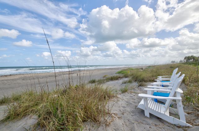 113 N Beach Road, Jupiter Island, FL 33455