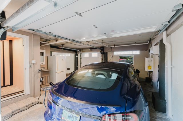 113 N Beach Road, Jupiter Island, FL 33455