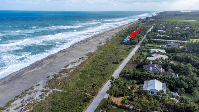 113 N Beach Road, Jupiter Island, FL 33455