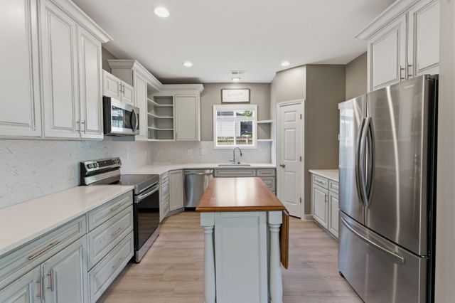 204 Richardson Ave, Murfreesboro, TN 37130