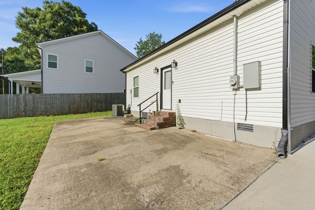 204 Richardson Ave, Murfreesboro, TN 37130