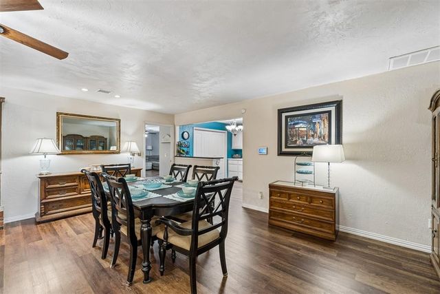 9809 S Country Club Drive, Oklahoma City, OK 73159