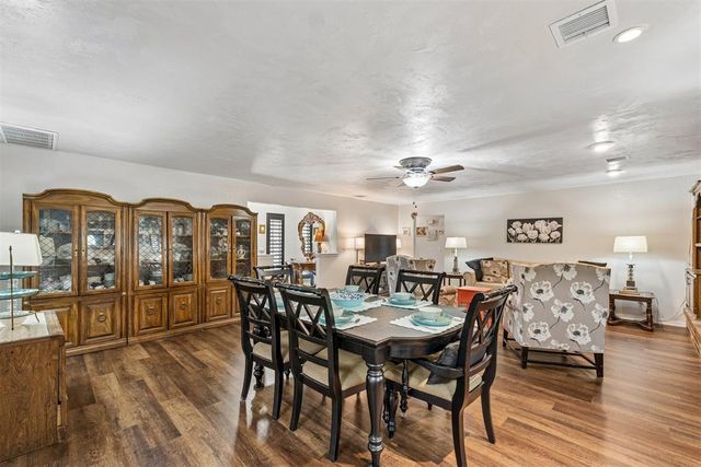 9809 S Country Club Drive, Oklahoma City, OK 73159