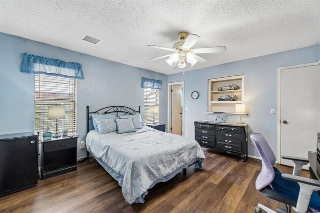 9809 S Country Club Drive, Oklahoma City, OK 73159