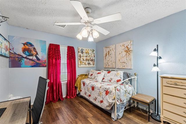 9809 S Country Club Drive, Oklahoma City, OK 73159