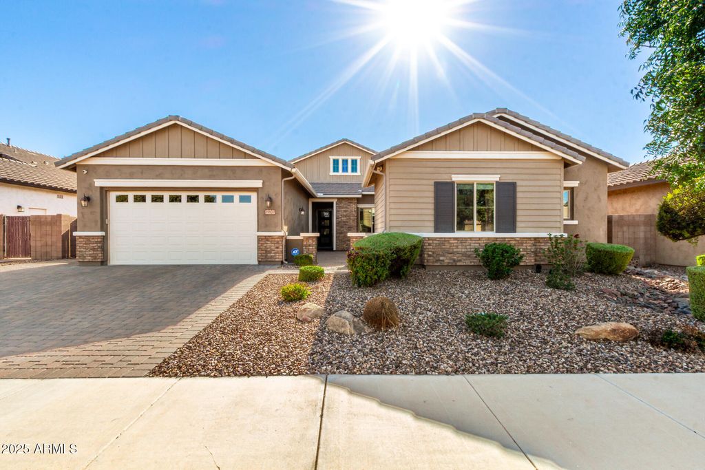 19820 S MESQUITE Drive, Queen Creek, AZ 85142