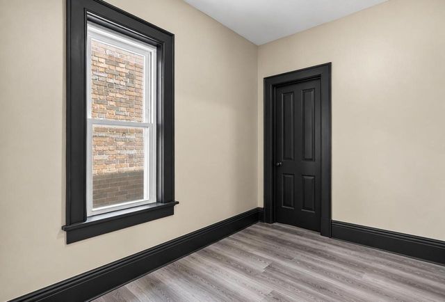 806 W Lapham BOULEVARD, Milwaukee, WI 53204