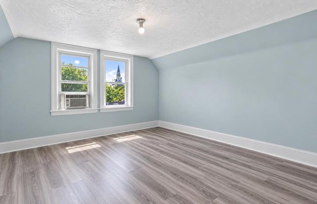806 W Lapham BOULEVARD, Milwaukee, WI 53204