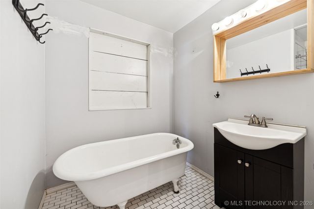 1109 E 9th Street, Okmulgee, OK 74447