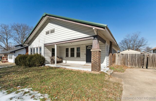 1109 E 9th Street, Okmulgee, OK 74447