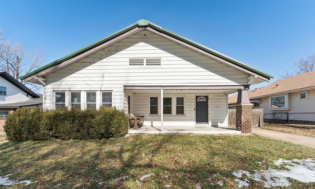 1109 E 9th Street, Okmulgee, OK 74447