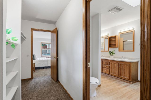 1534 Larpenteur Avenue E, Saint Paul, MN 55109