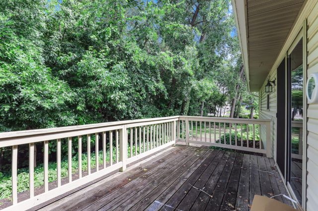 1534 Larpenteur Avenue E, Saint Paul, MN 55109