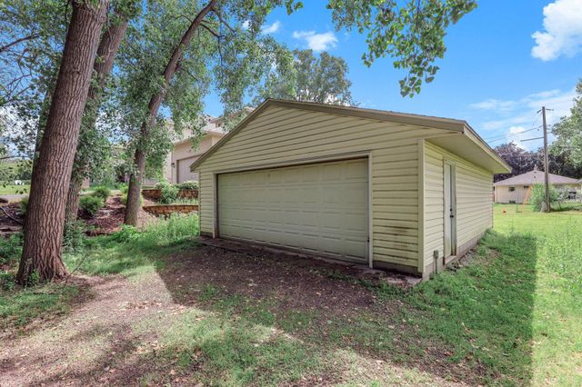 1534 Larpenteur Avenue E, Saint Paul, MN 55109