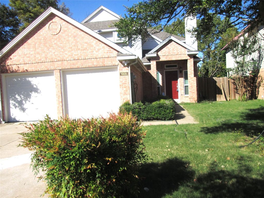 1305 Berkeley Court, Plano, TX 75023