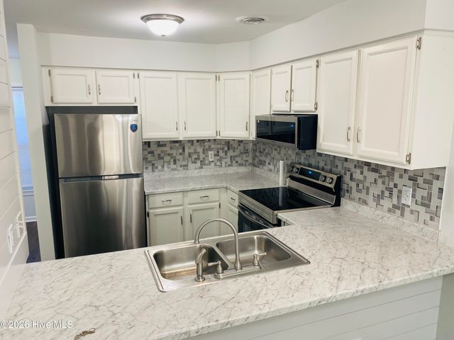 2702 S 17th Street Apt A, Wilmington, NC 28412