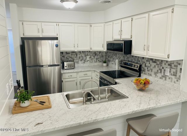 2702 S 17th Street Apt A, Wilmington, NC 28412