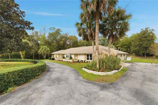 9825 SW 202 AVENUE ROAD, Dunnellon, FL 34431