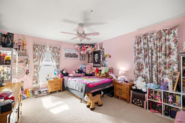 9825 SW 202 AVENUE ROAD, Dunnellon, FL 34431