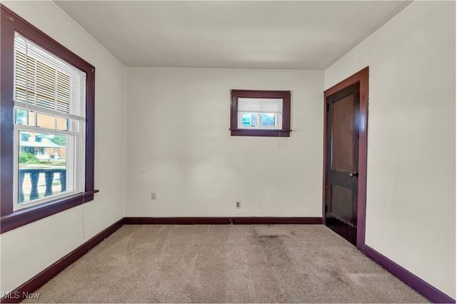 19716 Mohawk Avenue, Cleveland, OH 44119