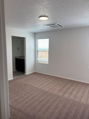 8928 Mountain Ash Avenue SW, Albuquerque, NM 87121