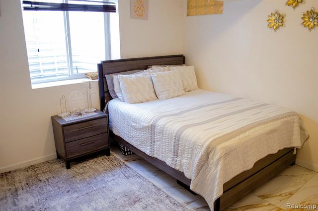 622 Prospect Hill Street, Canton, MI 48188