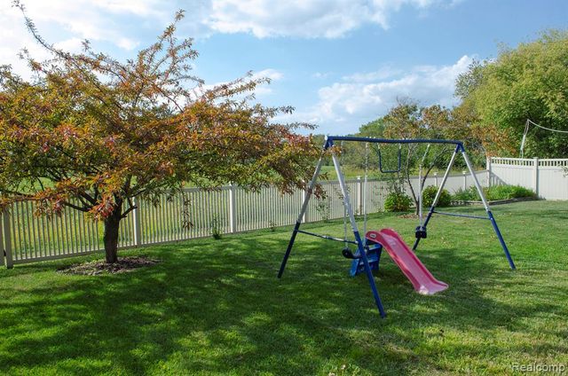 622 Prospect Hill Street, Canton, MI 48188