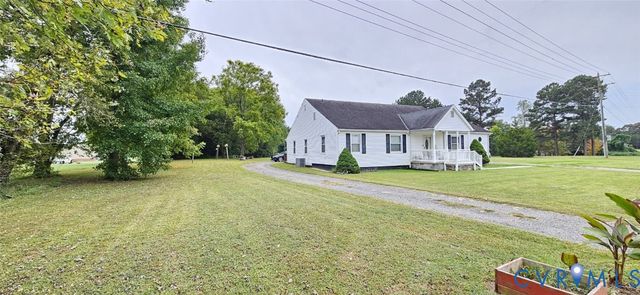 1025 Sunnyside Rd, Tappahannock, VA 22560