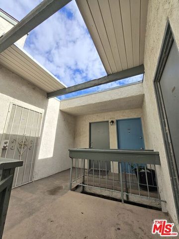 8601 International Avenue 210, Canoga Park, CA 91304