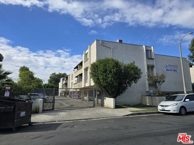 8601 International Avenue 210, Canoga Park, CA 91304