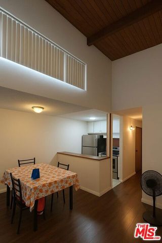 8601 International Avenue 210, Canoga Park, CA 91304