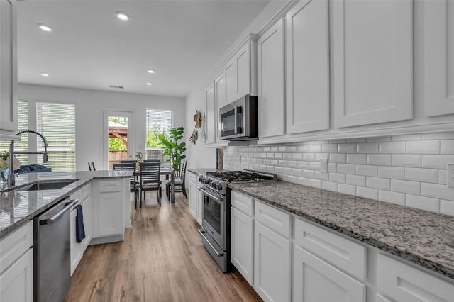 662 Aspen Falls Court, Conroe, TX 77304
