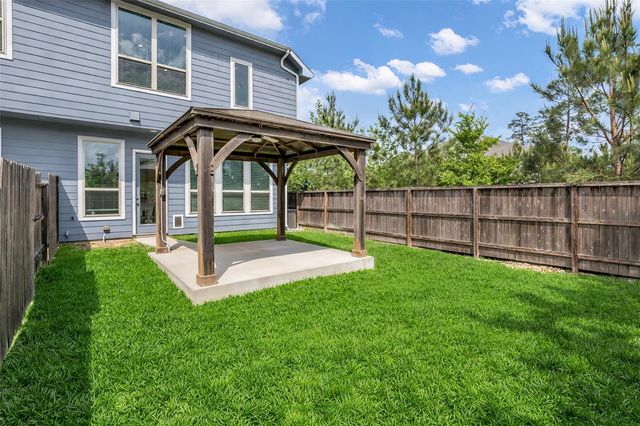 662 Aspen Falls Court, Conroe, TX 77304