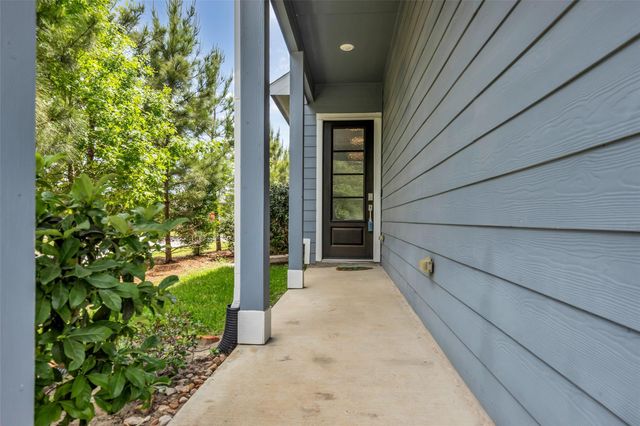 662 Aspen Falls Court, Conroe, TX 77304
