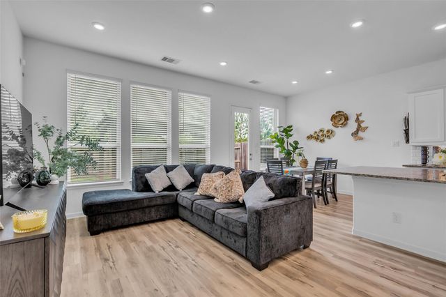 662 Aspen Falls Court, Conroe, TX 77304