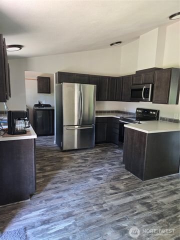 147 Tara Lane, Vader, WA 98593
