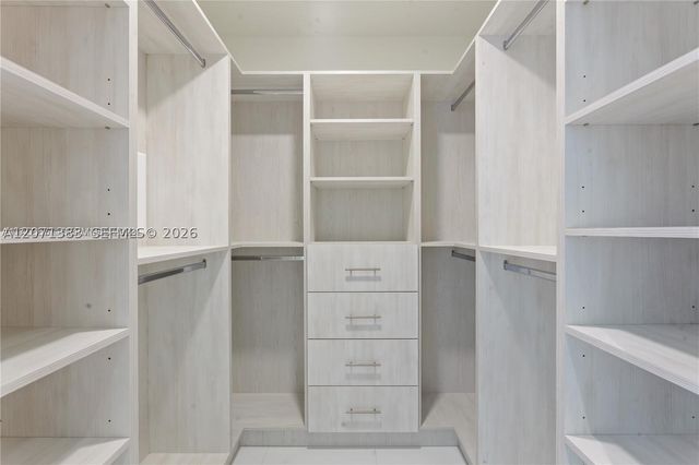 851 NE 1st Ave 4106, Miami, FL 33132