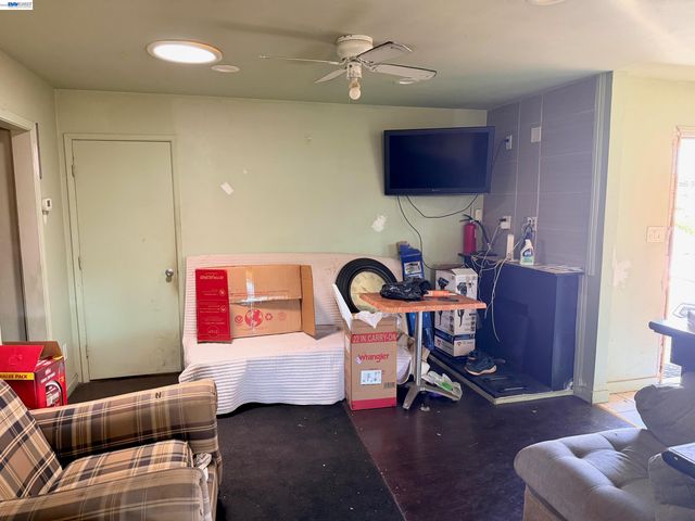 2719 Xavier, East Palo Alto, CA 94303