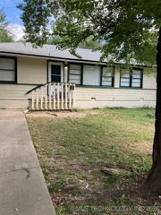 1577 N Louisville Avenue, Tulsa, OK 74115