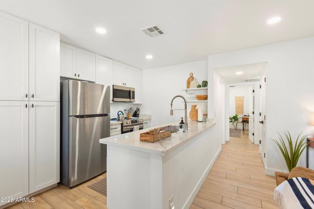 616 S HARDY Drive 114, Tempe, AZ 85281