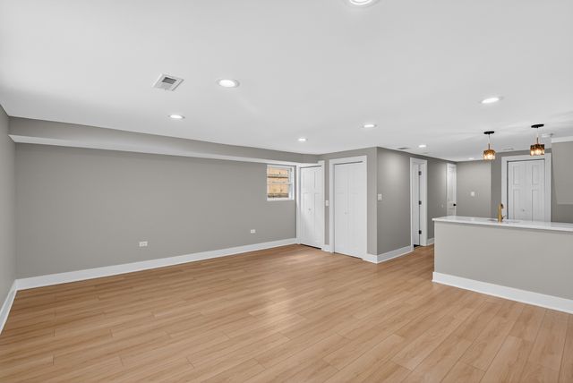 11539 S Carpenter Street, Chicago, IL 60643