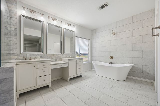 822 Sycamore Creek Road, Allen, TX 75002