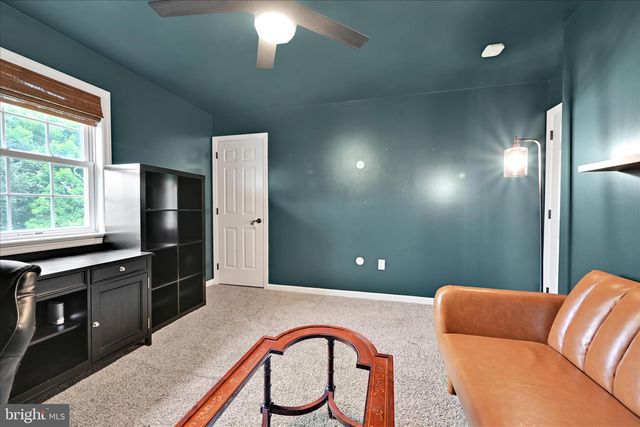 707 KENNETH DR, Mount Joy, PA 17552