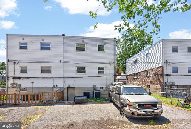 202 GREEN ST, Holmes, PA 19043