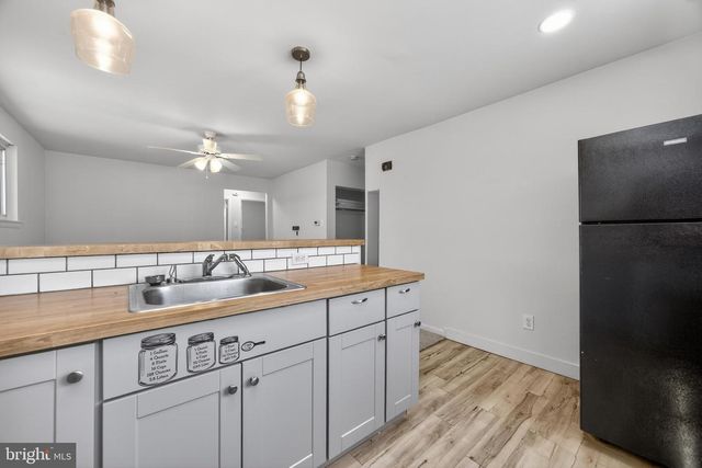 202 GREEN ST, Holmes, PA 19043