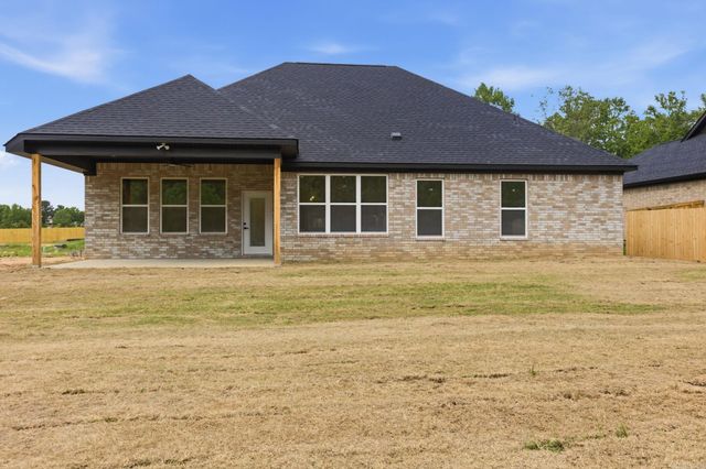 4841 Coronell Way, Bryant, AR 72002