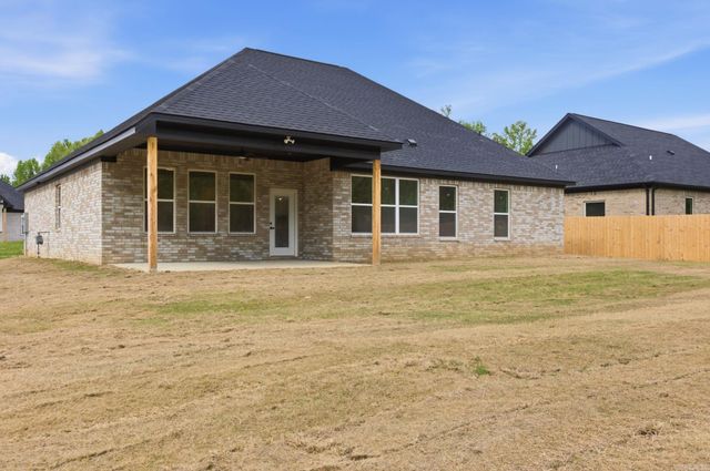 4841 Coronell Way, Bryant, AR 72002