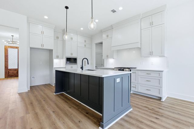 4841 Coronell Way, Bryant, AR 72002