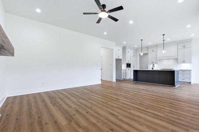 4841 Coronell Way, Bryant, AR 72002