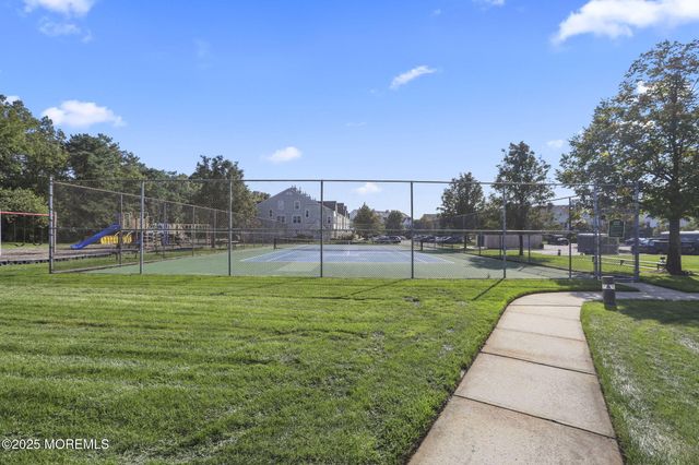 39 Des Moines Court, Tinton Falls, NJ 07712